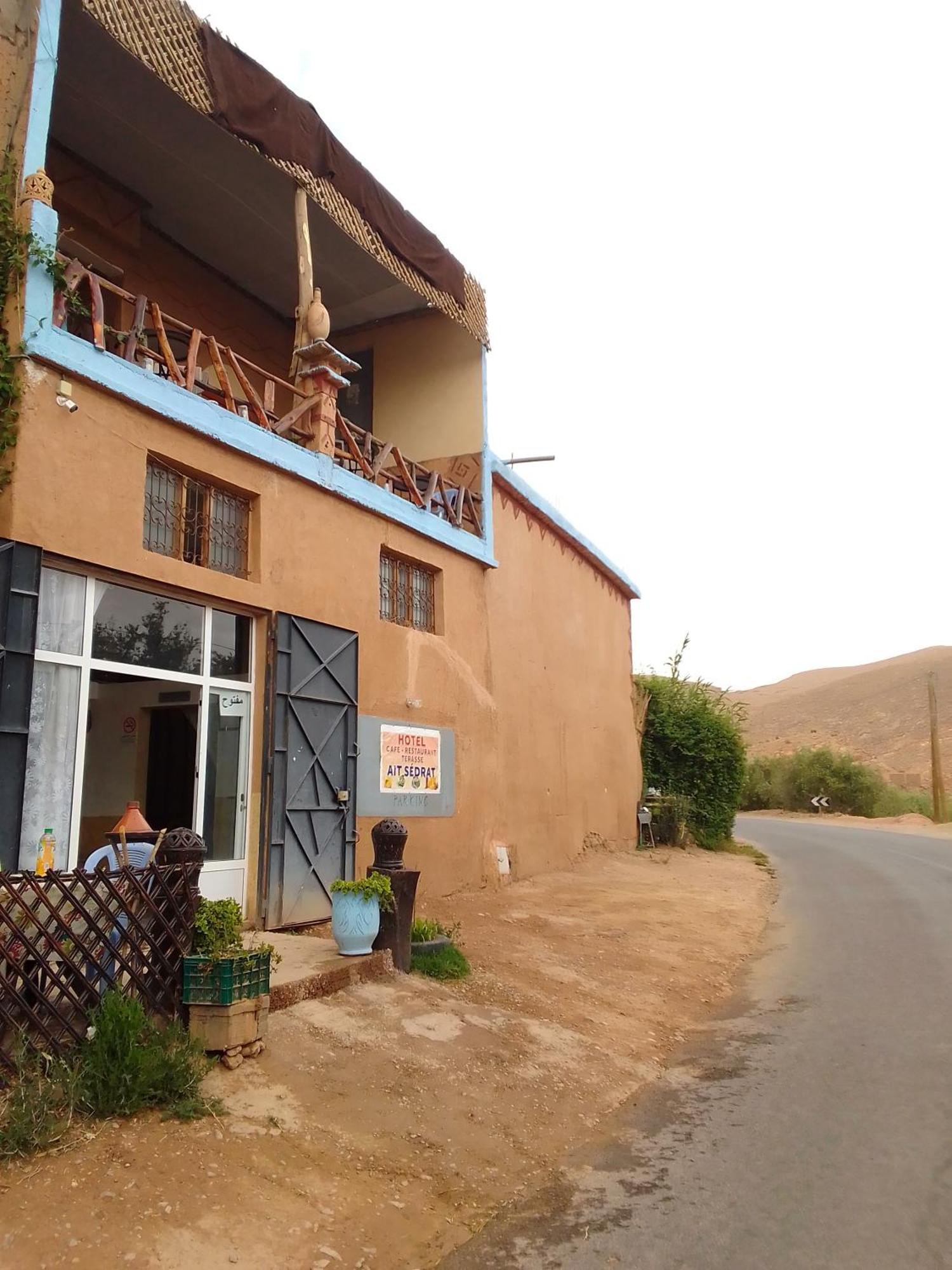 Hotel Restaurant Ait Saderat Boumalne Extérieur photo