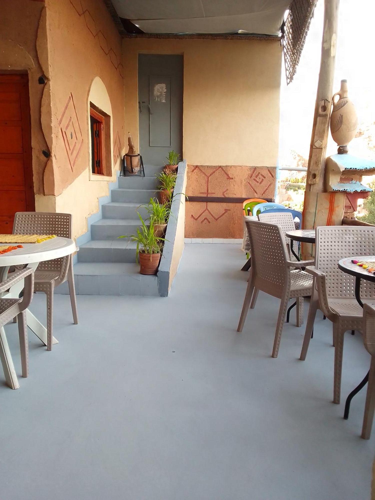 Hotel Restaurant Ait Saderat Boumalne Extérieur photo
