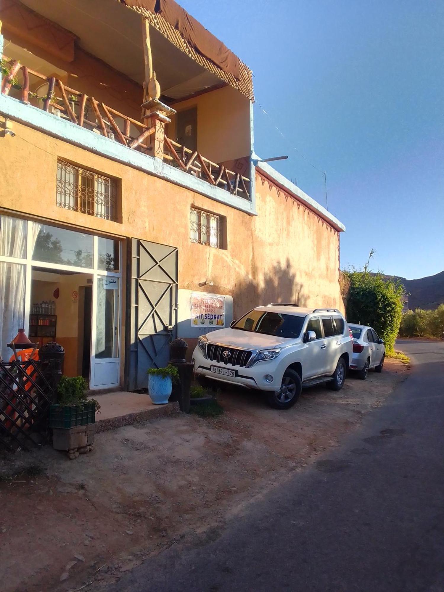 Hotel Restaurant Ait Saderat Boumalne Extérieur photo