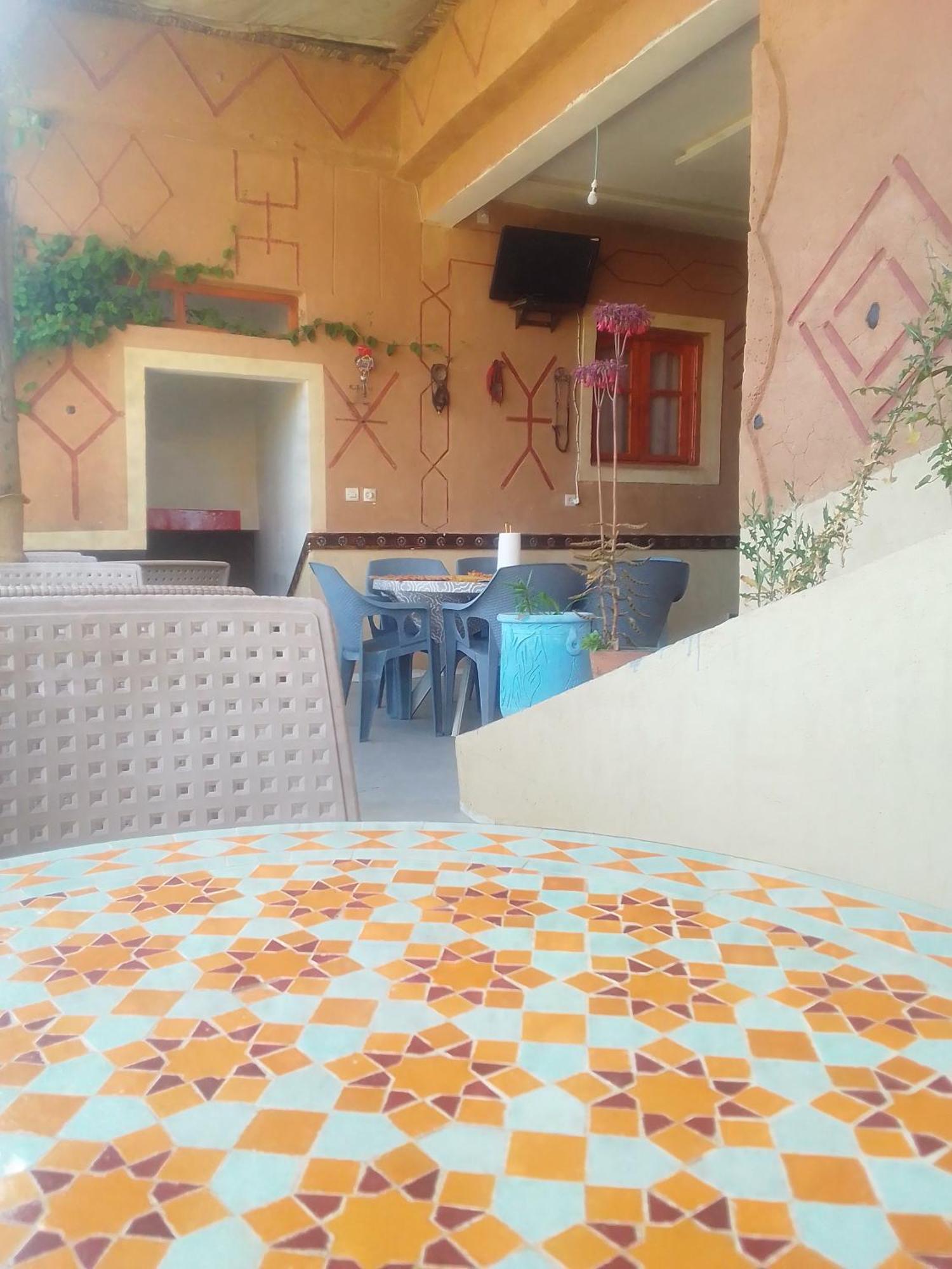 Hotel Restaurant Ait Saderat Boumalne Chambre photo
