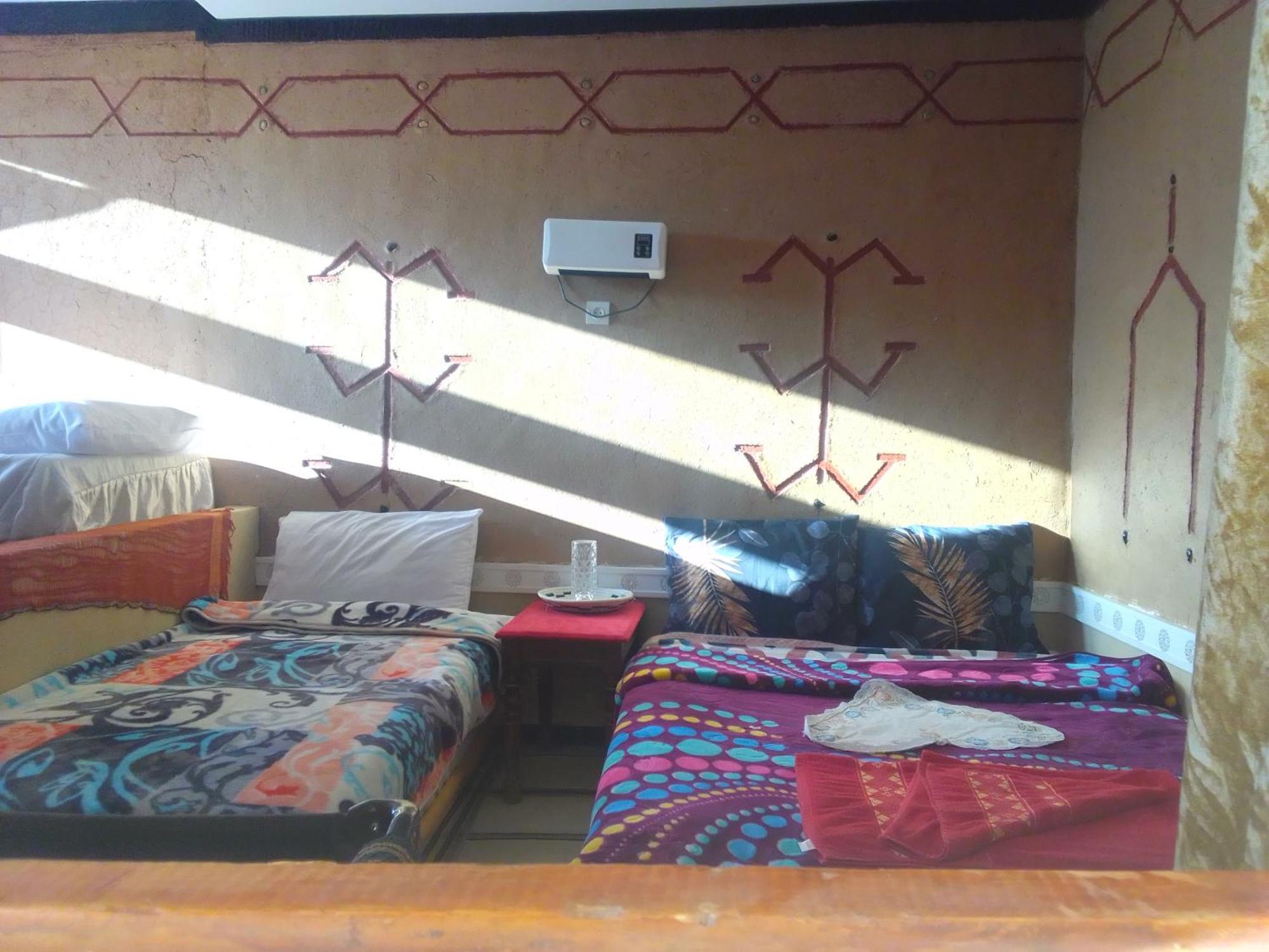 Hotel Restaurant Ait Saderat Boumalne Chambre photo
